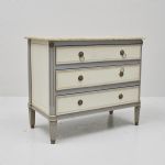 661189 Chest of drawers